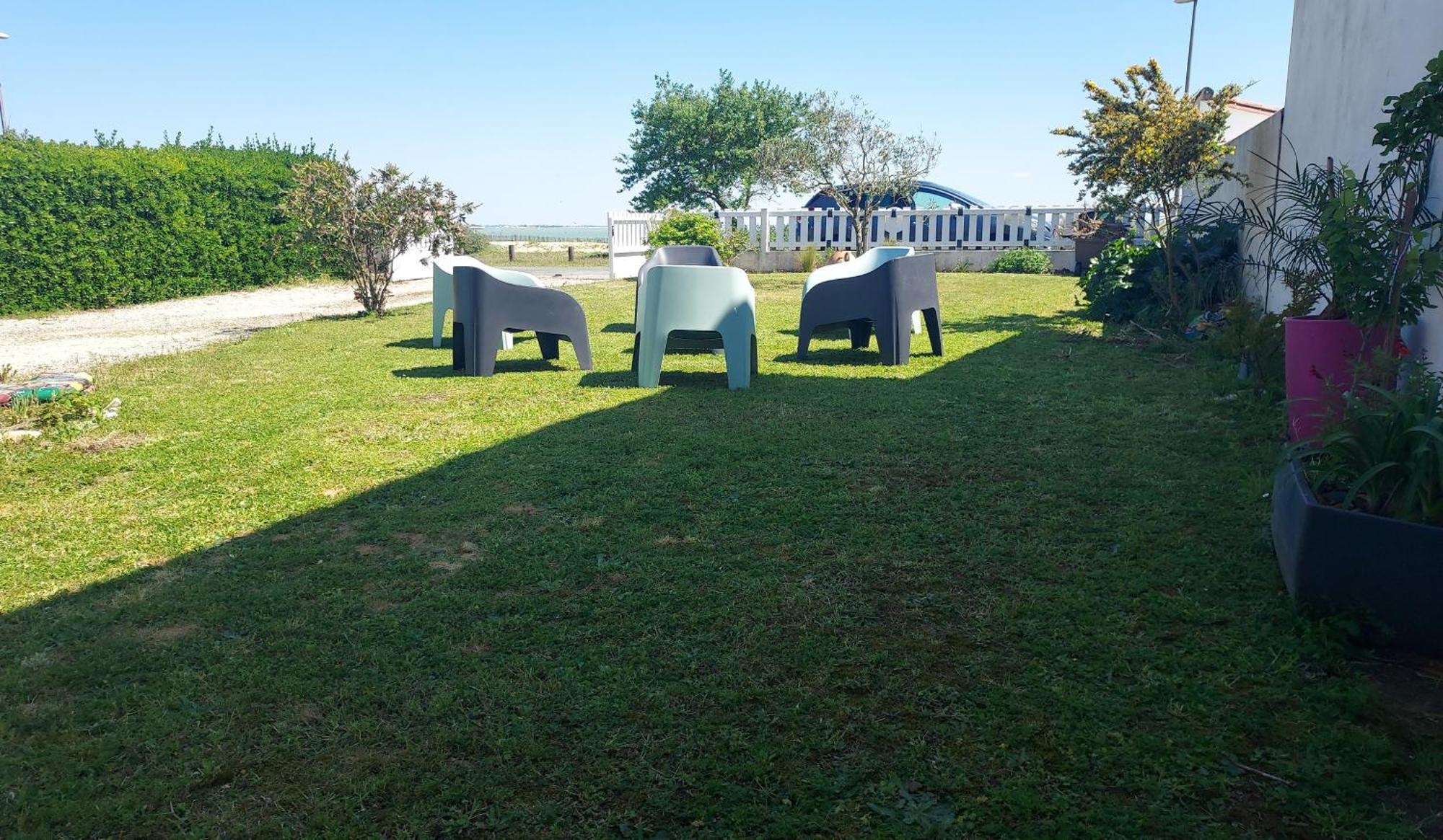 Maison Face A La Mer Rivedoux-Plage Exterior photo